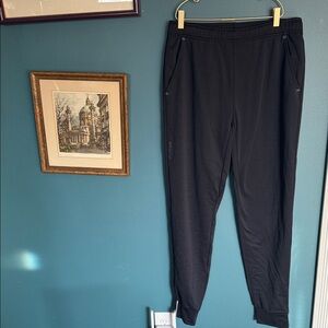 Craft Men's Black Athletic Joggers with Tapered Ankles